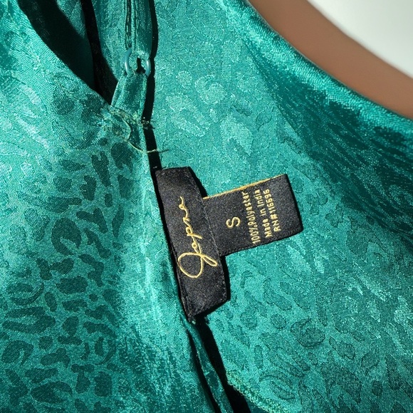 Japna teal/green leopard print crop top - Picture 5 of 5